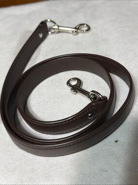 COACH Brown leather silver tone trigger Lock replacement shoulder strap 43”